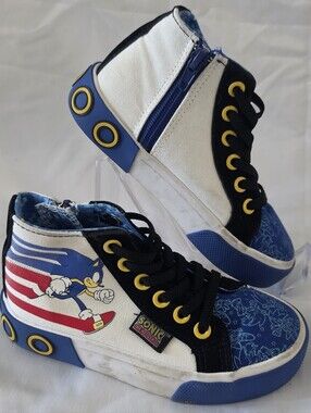 (BOYS) Sonic The Hedgehog Shoes